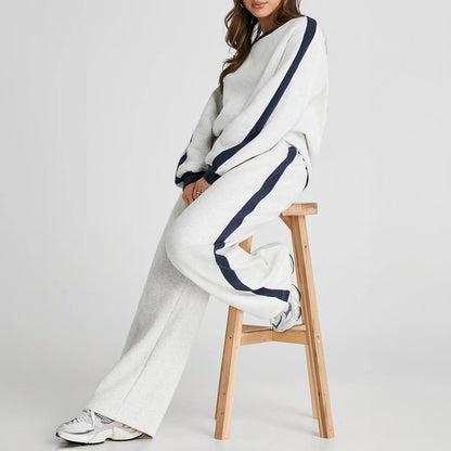 Aleumdr Women'S 2-Piece Fleece Sweatsuit Matching Set - Crewneck Sweatshirt, Straight Leg Sweatpants, Sweatset Style, Soft Fleece Feels Gentle on Skin, Loose Cut Lets You Stretch Freely, Great for Yoga, Walks, Lounging, 2 Piece Pants Set Women, Great For,